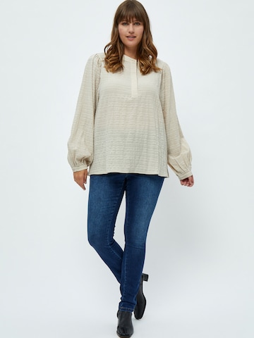 Camicia da donna 'Hawa Lissie' di Peppercorn in grigio