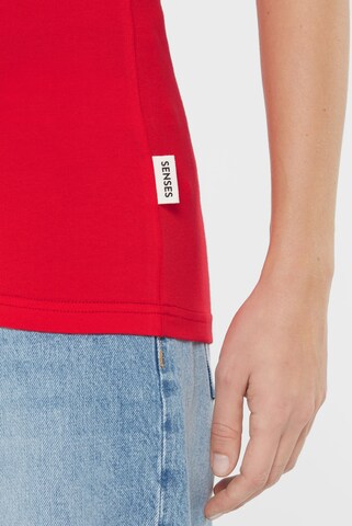SENSES.THE LABEL Top in Red