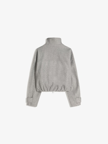 Bershka Преходно яке 'CAZADORA' в сиво