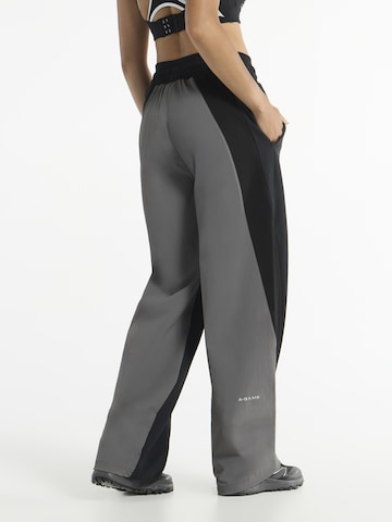 melns A-Game Platas staras Bikses 'Lifewear'
