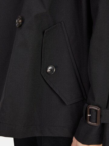 White Label Between-Season Jacket in Black