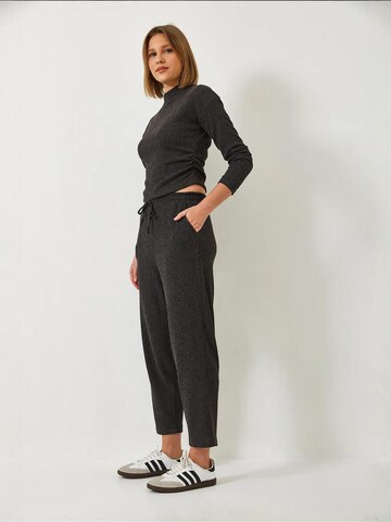 Bianco Lucci - Calças de fato em cinzento