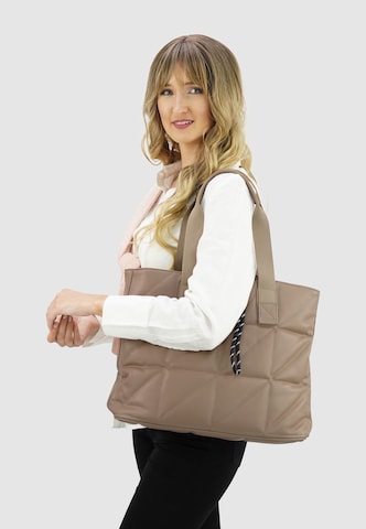 HARPA Schoudertas 'MORGANA' in Bruin: voorkant