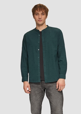 QS Slim fit Button Up Shirt in Green: front