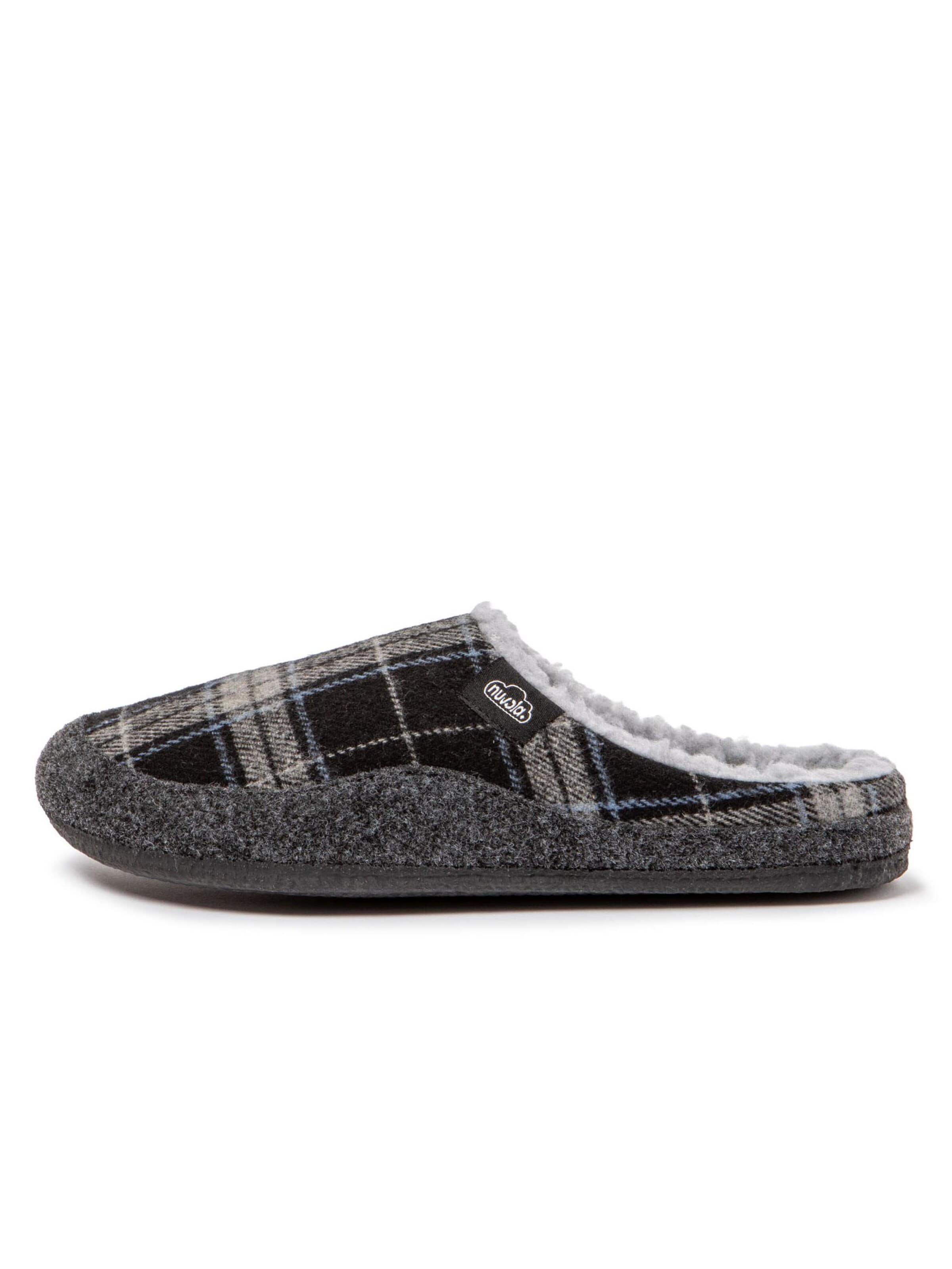 Nuvola. Slipper 'Zueco Nessy' in Black