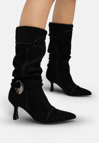 Salinyang Cowboy boot in Black