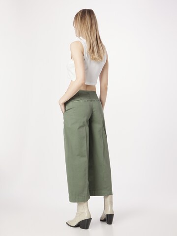 Regular Pantalon à plis 'FRIEND' DRYKORN en vert