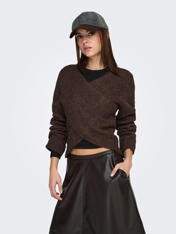 ONLY Sweater 'ONLZAGGIE' in Brown: front