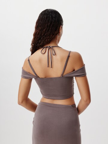 Top 'Mette' de la LeGer by Lena Gercke pe maro