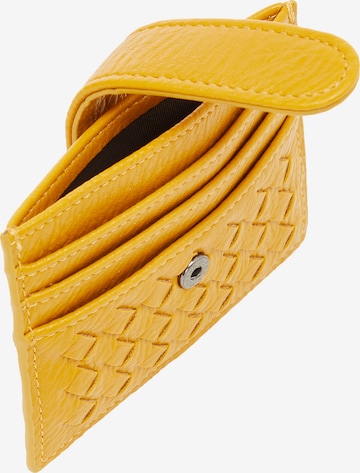 Usha Case in Yellow