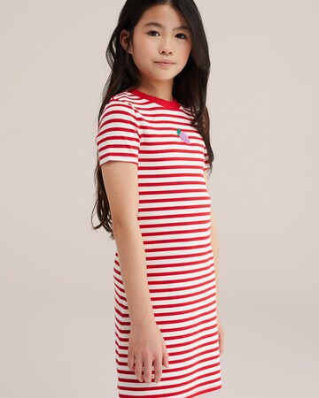 WE Fashion Платье в Красный