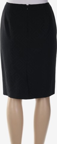 Versace Classic V2 Skirt in L in Black