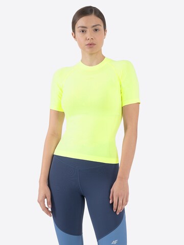 4F Performance Shirt in Green: front