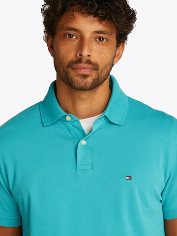 TOMMY HILFIGER Μπλουζάκι 'CORE 1985' σε πράσινο