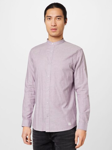 Coupe regular Chemise NOWADAYS en violet : devant