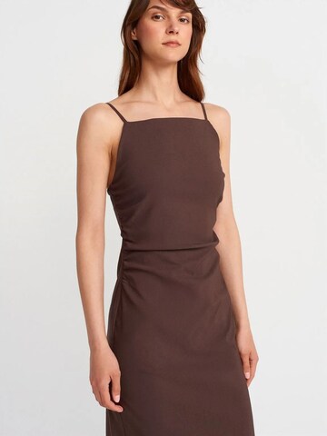 Abito di Dilvin in marrone
