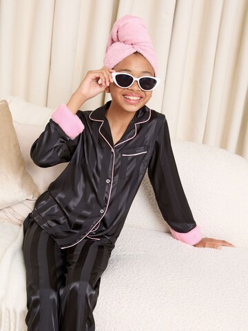 Lipsy Pajamas in Black