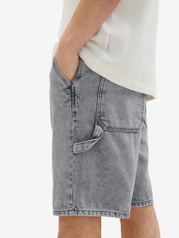 Loosefit Jeans di TOM TAILOR DENIM in grigio