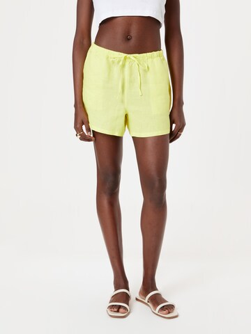 Gina Tricot Regular Shorts 'Disa' in Grün: predná strana