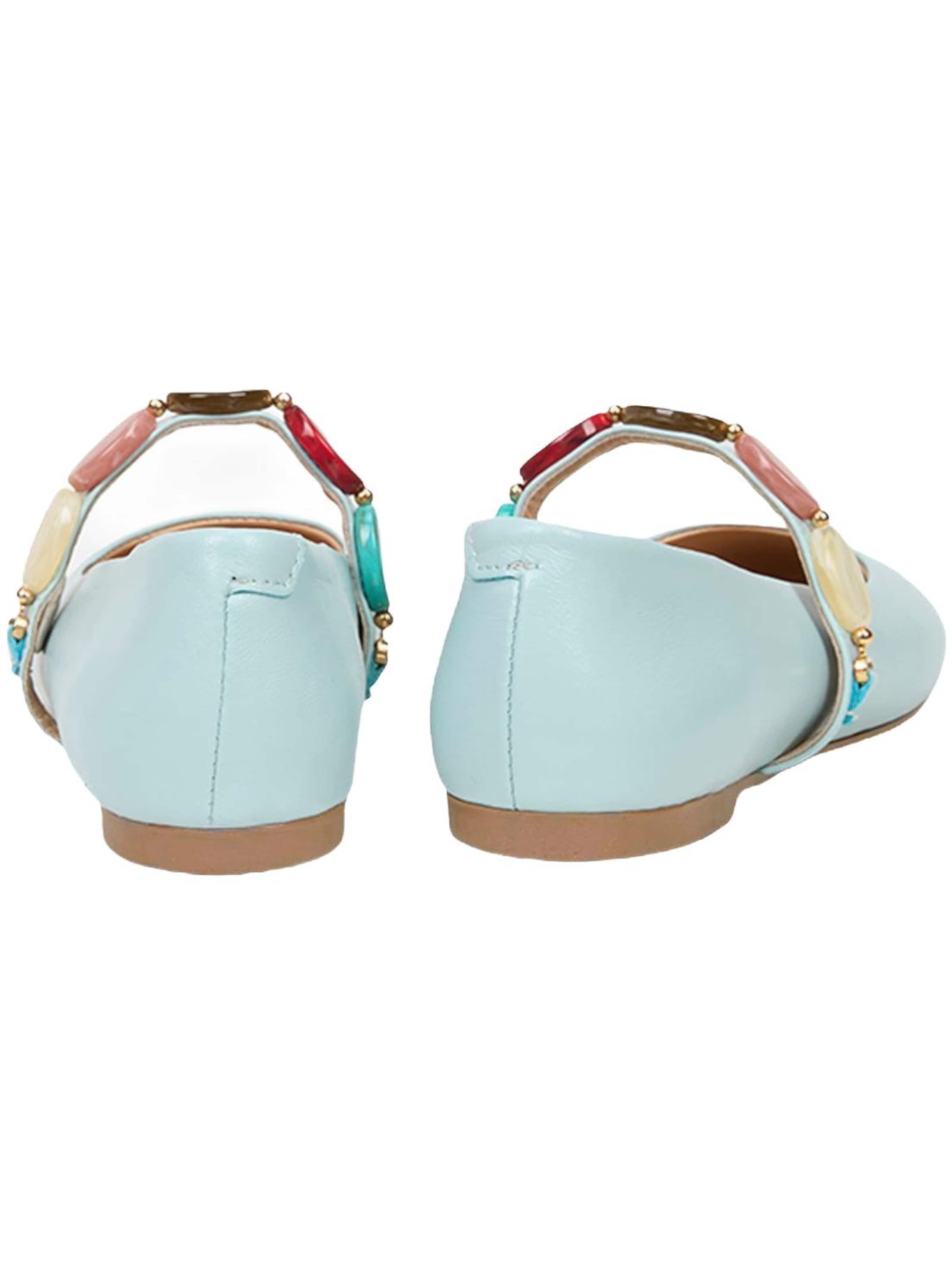 Desa Ballerina‌‌‌‌‌ in Blau