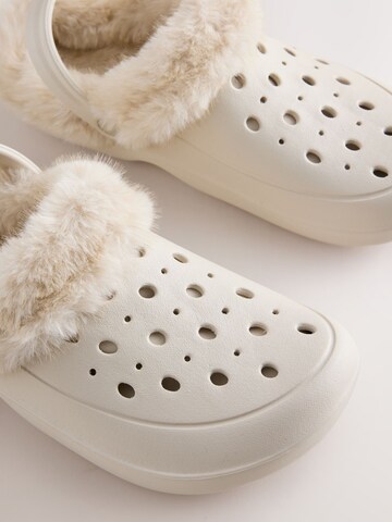 Clogs di Next in beige