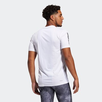 ADIDAS SPORTSWEAR - Skinny Camisa funcionais em branco