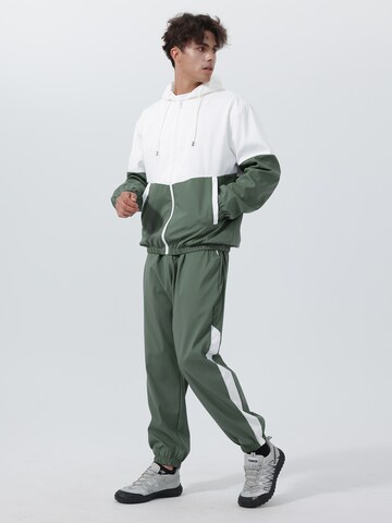 Youthup Sports Suit in Green