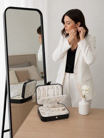 MEVYRA Jewelry Storage in Black