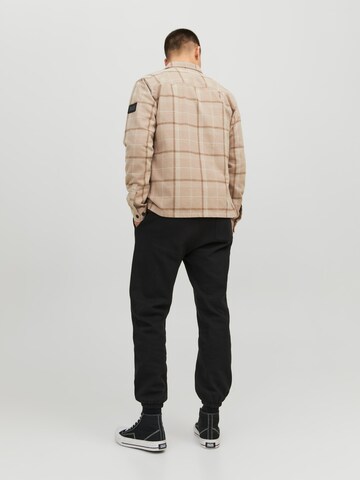 JACK & JONES Tapered Byxa 'Kane Josh' i svart