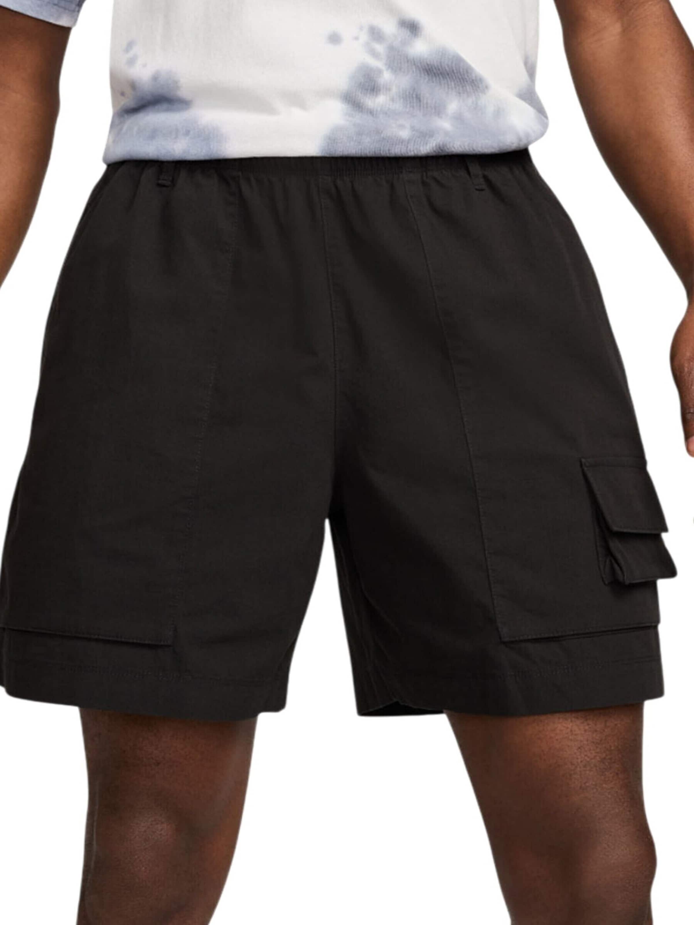 regular Pantaloni cargo 'Camp' di Nike Sportswear in nero: frontale