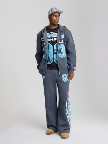 AND1 Regular Sporthose in Blau: Vorderseite