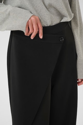 Cream Wide leg Trousers in Black