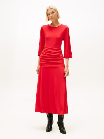 TOMMY HILFIGER Suknia wieczorowa w kolorze czerwony: przód