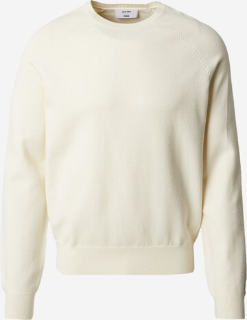 DAN FOX APPAREL Sweater 'Benno' in White: front