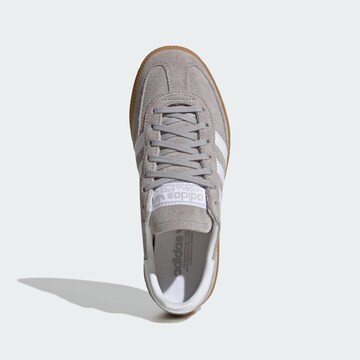 ADIDAS ORIGINALS Sneaker 'Handball Spezial' in Grau