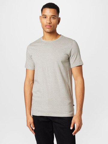 Matinique T-shirt 'Jermane' i grå: framsida