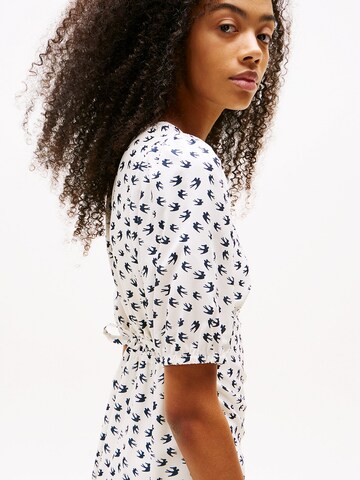 Robe Tommy Jeans en blanc