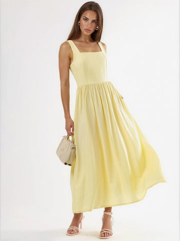 Robe Busem en jaune : devant