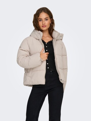 Veste d’hiver 'ONLJuta' ONLY en beige : devant