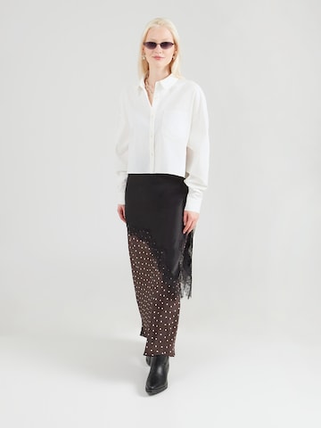 Harper & Yve Pusero 'FEMKE' värissä valkoinen