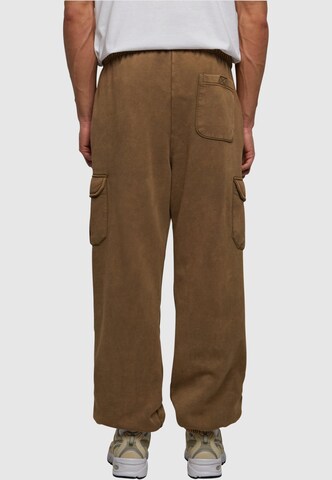 Urban Classics Loose fit Cargo trousers in Brown