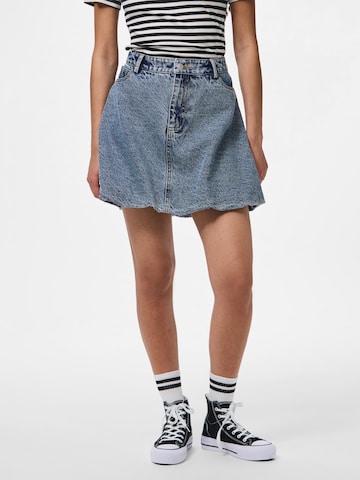 PIECES - Falda 'ALLY' en azul: frente