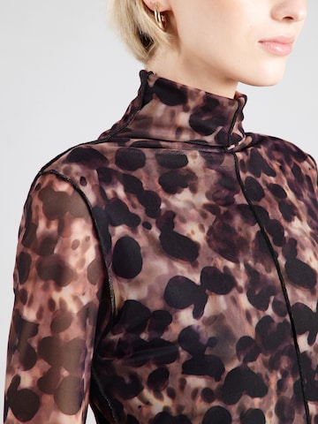 Cartoon Kleid in Braun