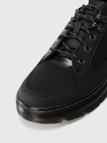 Dr. Martens Knytsko 'Reeder' i svart