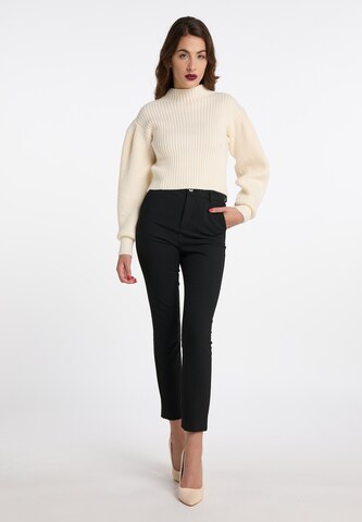 faina Sweater in White