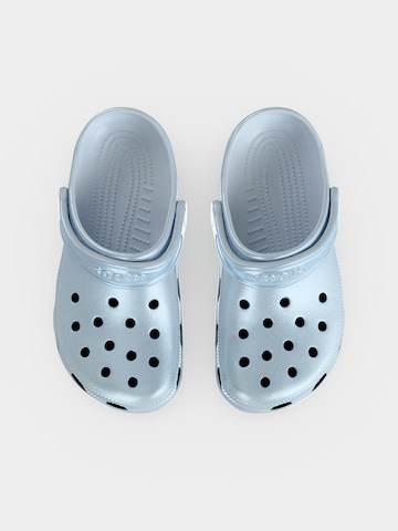 Clogs 'Classic' di Crocs in blu