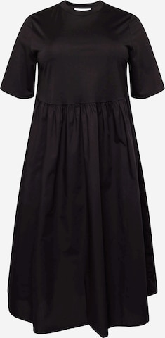 Robe 'SAGA' Selected Femme Curve en noir : devant
