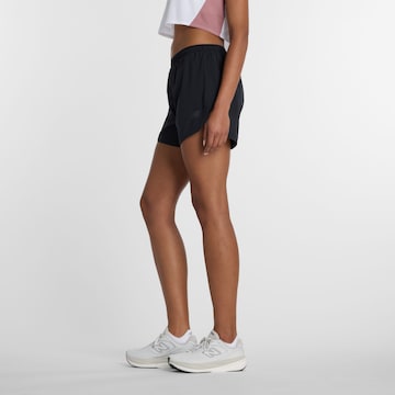 new balance - regular Pantalón deportivo 'RC Essential Short 5"' en negro