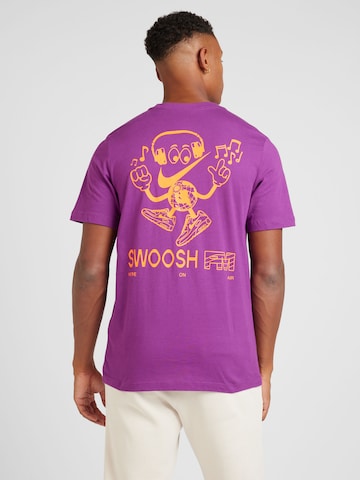 T-Shirt Nike Sportswear en violet : devant