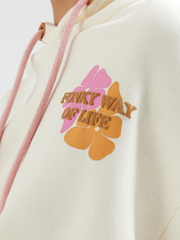 Eight2Nine Sweatshirt in Wit